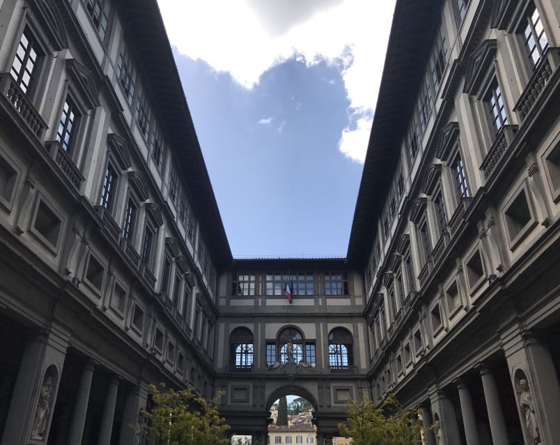 Florence: Renaissance City Walking Tour - From the Vasari Corridor line to Ponte Vecchio’s goldsmith shops
