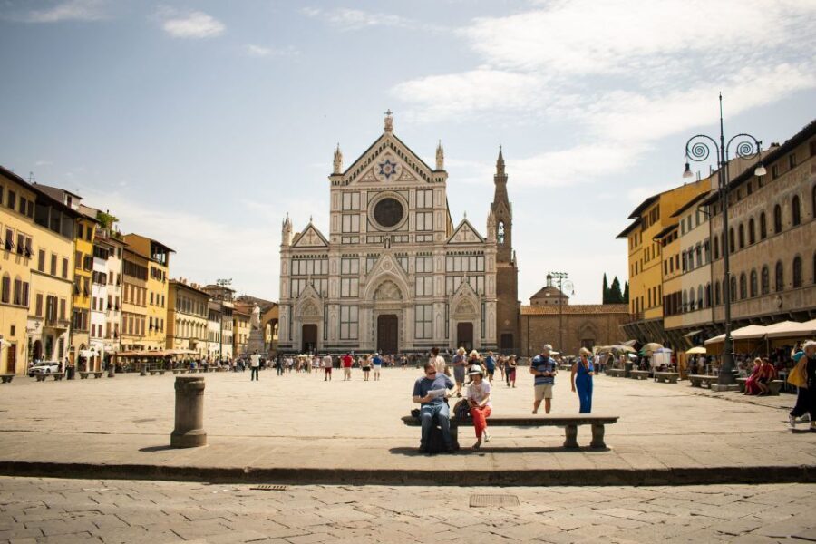 Florence: Renaissance City Walking Tour - Piazza Santa Croce: the Renaissance stories under the church roof