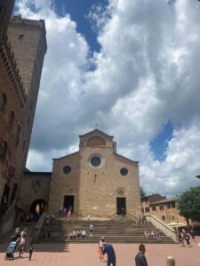 Florence: San Gimignano & Siena Tasting Experience - San Gimignano First: walking the medieval skyline in 90 minutes