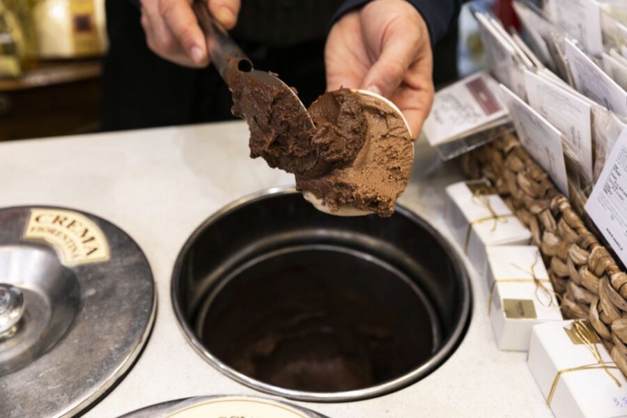 Florence: Secret Food Tours - Starting in Santa Croce: where the tour gathers energy