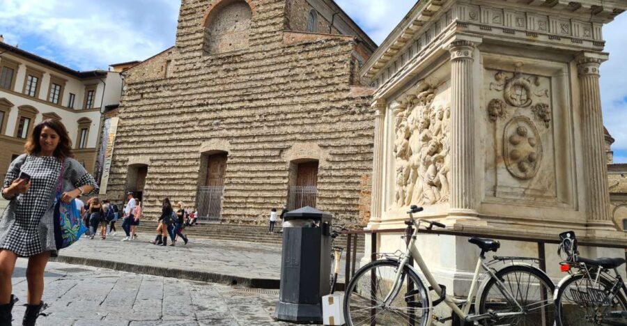 Florence: Smartphone self guided Tour - Duomo, Battistery, and Giotto Tower: Following Florence’s Visual Center