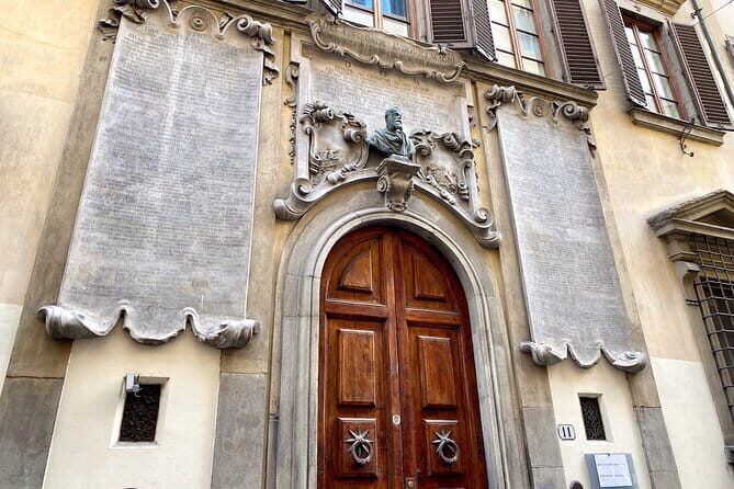 Florence: Street Food Tour and Sightseeing with Local Expert Guide in 2.5 hours - Mercato Centrale: Where You Learn the Ingredients, Not Just the Names
