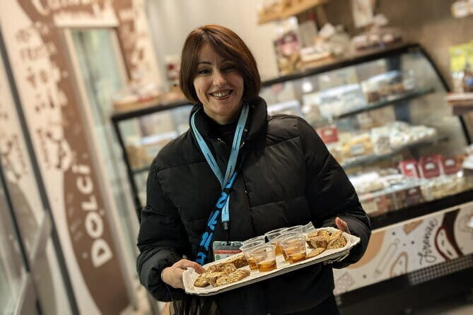 Florence Street Food Walking Tour with wine in Duomo Area - Price and value: what $65.17 buys you in real terms