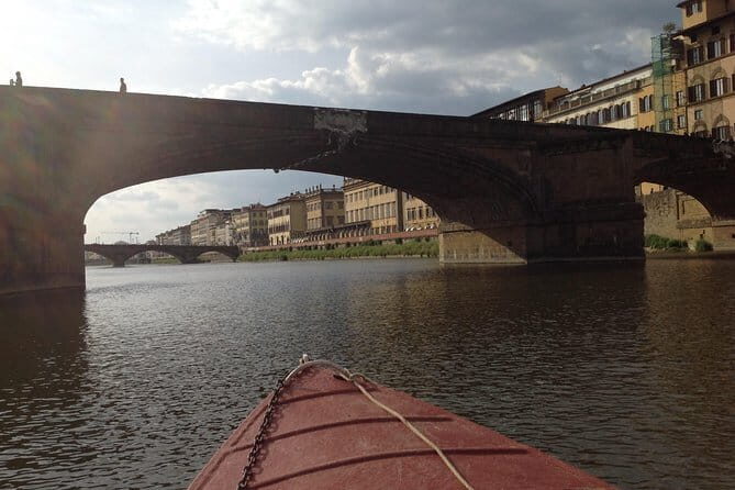Florence sunset boat cruise - Meeting point and pickup: Hotel Balestri to the Arno