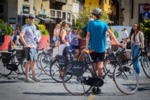 Florence: The Original City Bike Tour with a Guide - Piazza-By-Piazza Planning: How the 2 Hours Really Works