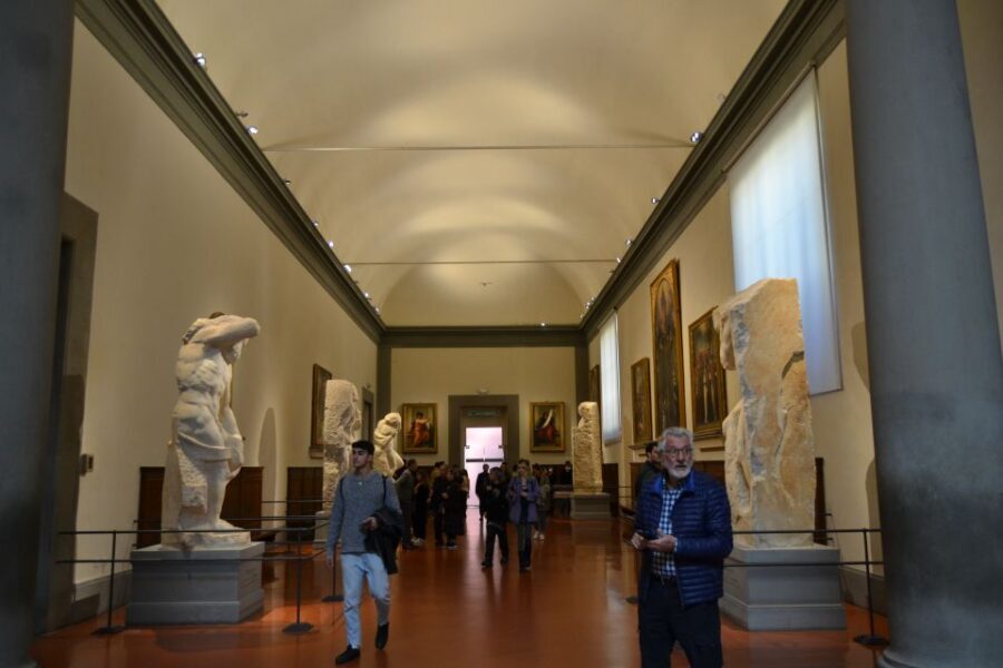 Florence: Tour of Michelangelo's David with Priority Access - Prigioni and the surrounding Michelangelo works you might miss alone