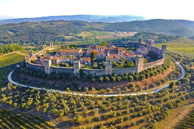 Florence: Tour San Gimignano, Monteriggioni & Chianti Hills - What You Actually Get: Breakfast, Aperitif, Lunch, and Tastings
