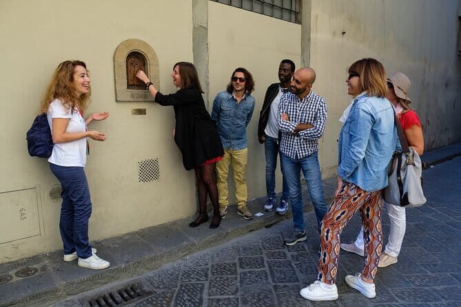 Florence Treasures and Tastes Walking Tour for Small Groups or Private - A walking tour that helps you get your bearings fast