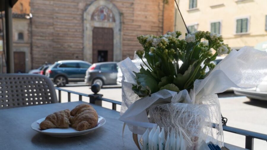 Florence: Truffle Hunting and Vinci with Lunch and Winery - Should you book it?