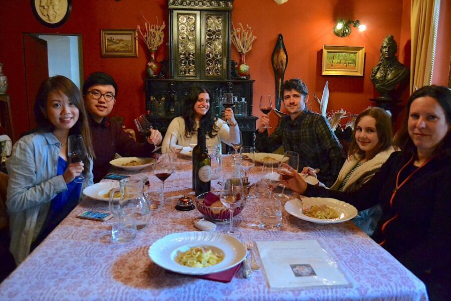 Florence: Truffle Hunting, Lunch, and Wine Tasting Tour - Small Group Travel and the Real Limits of the Experience