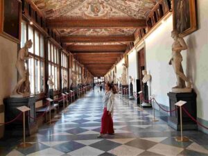 Florence: Uffizi Gallery and Accademia Guided Tour - Finding the group under Giotto for the 11:30 Uffizi start