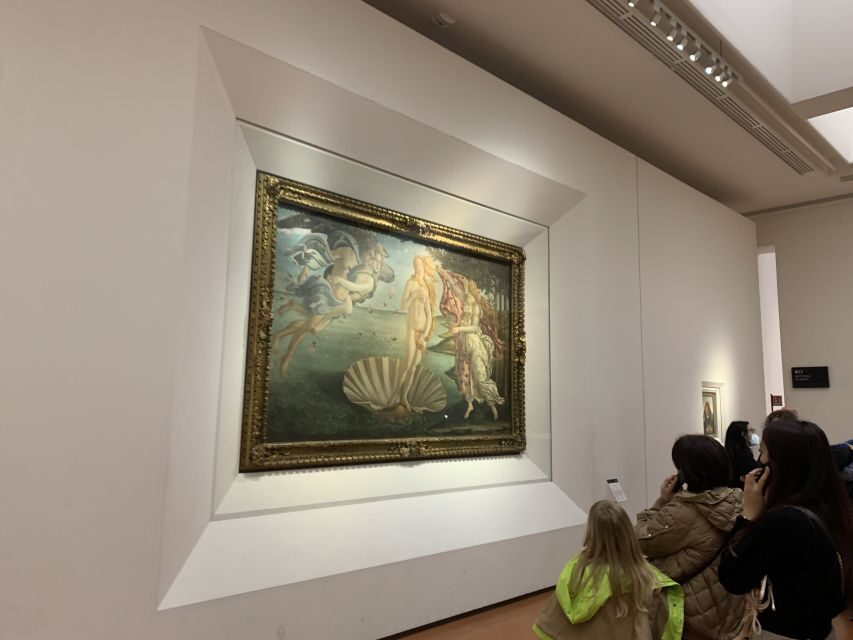 Florence: Uffizi Gallery Guided Tour w/ Skip-the-Line Entry - The start: meeting at Florence Tours Enjoy Biking