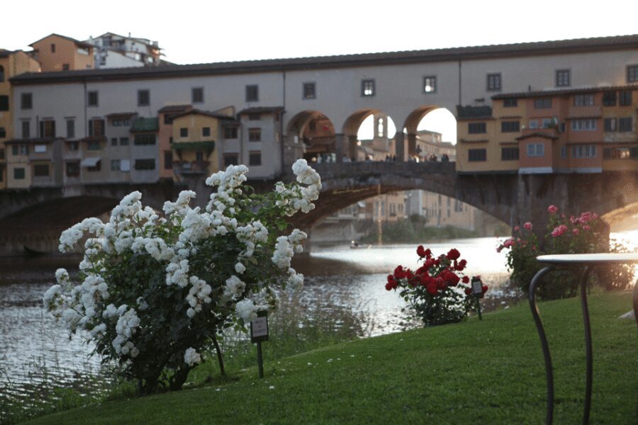Florence Uffizi Gallery & Medici Vasari Corridor Guided Tour - The Reopened Vasari Corridor: Why People Line Up for This