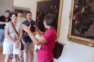 Florence Uffizi Gallery & Medici Vasari Corridor Guided Tour - Uffizi Gallery With a Guide: Highlights, Not the Entire Museum