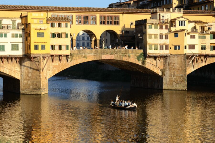 Florence Uffizi Gallery & Medici Vasari Corridor Guided Tour - Inside the Vasari Corridor: What You’ll Notice Once You’re There