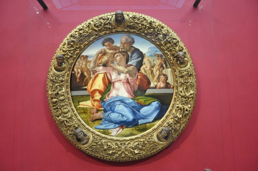 Florence: Uffizi Gallery Private Tour w/ Skip-the-Line Entry - Photo stops and crowds: how the tour helps you take better pictures