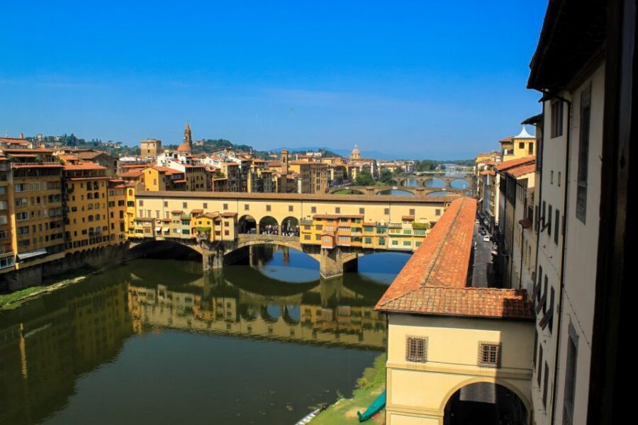 Florence: Uffizi Gallery Private Tour w/ Skip-the-Line Entry - Languages, group size, and comfort: why private usually feels better here