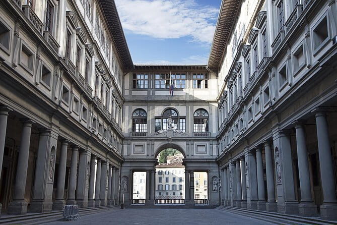 Florence: Uffizi Gallery Small Group Tour with Skip-the-Line - Skip-the-Line Access to the Uffizi Gallery in Florence