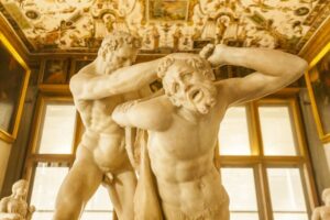 Florence: Uffizi Gallery Tickets with Optional Audio Guide - The Vasari building near the Arno: your orientation moment
