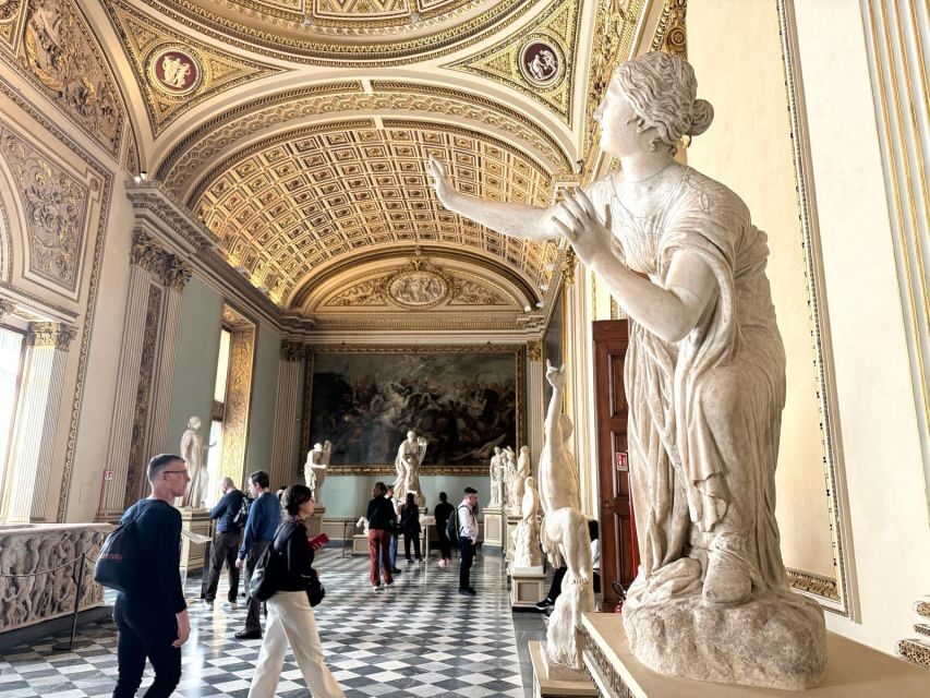 Florence: Uffizi Gallery Timed-Entry Ticket with Escort - Crowds and Photo Culture: How to Still See the Art