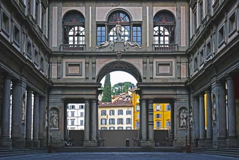 Florence: Uffizi Priority Access Ticket - Meeting your host and exchanging your voucher (door 03)