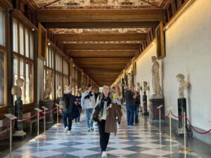 Florence: Uffizi Skip-the-Line Ticket & Digital Audio Guide - Meeting Point: Leonardo Da Vinci Statue + Clear Exchange Steps