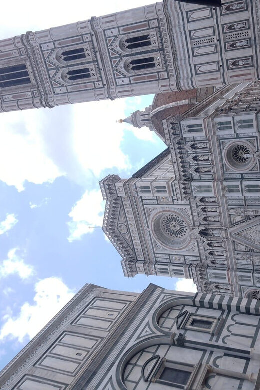 Florence Unveiled: The Rivalry of Leonardo and Michelangelo - Ponte Vecchio: jewelry history with a real river view