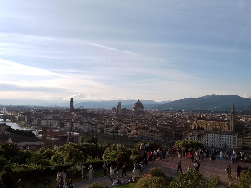 Florence Unveiled: The Rivalry of Leonardo and Michelangelo - Oltrarno and the route to Santo Spirito: where Michelangelo gets human