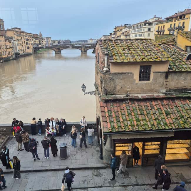 Florence: Vasari Corridor and Uffizi Gallery Exclusive Tour - Why this passage was built: 1565, Vasari, and Cosimo I’s private travels