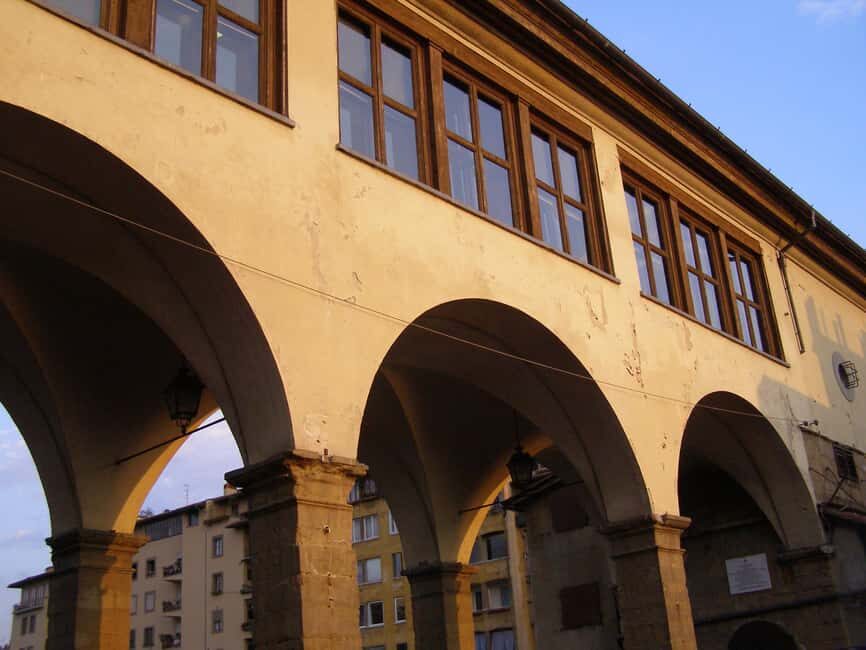 Florence: Vasari Corridor and Uffizi Gallery Exclusive Tour - Price and time: what you’re really paying for