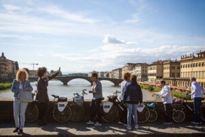 Florence Vintage Bike Tour–guided, small group or private option - Where You’ll Meet in Central Florence (and the 2026 update)