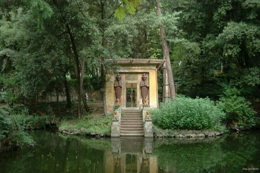 Florence: Visit to Frederick Stibbert's Villa and Park - Giardino del Museo Stibbert: A Romantic English Park Break