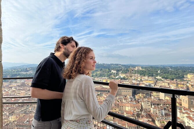 Florence: Walking Tour & Duomo Visit with Terrace & Dome Access - Via dei Calzaiuoli: A 400-Meter Shortcut Between Two Giants