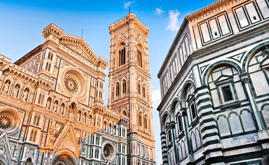 Florence: Walking Tour with Guided Visit to The Duomo - The walking route: Medici power, church art, markets, and the river crossing