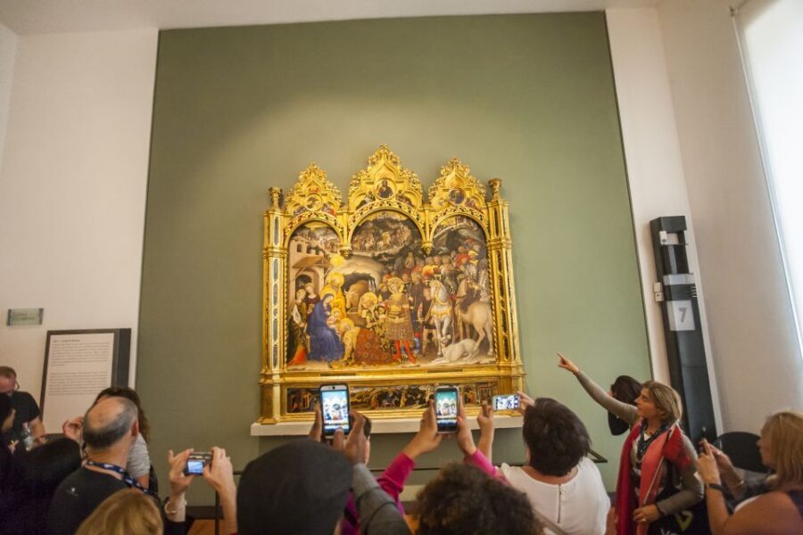 Florence: Walking Tour with Skip-the-Line Accademia & Uffizi - Inside the Uffizi: Botticelli, da Vinci, Michelangelo, and patron stories