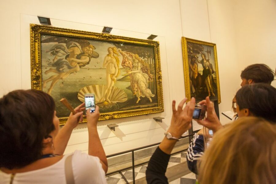 Florence: Walking Tour with Skip-the-Line Accademia & Uffizi - Where you meet and how the day actually runs