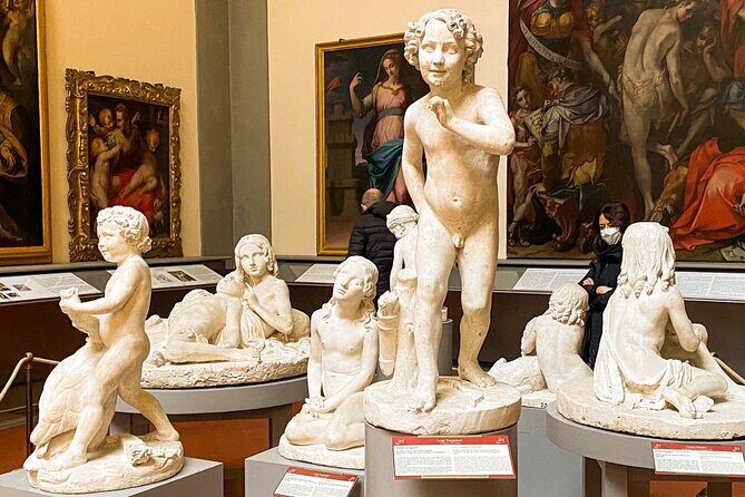 Florence: Whispers of the Renaissance walking tour - Choosing your guide: names you may hear