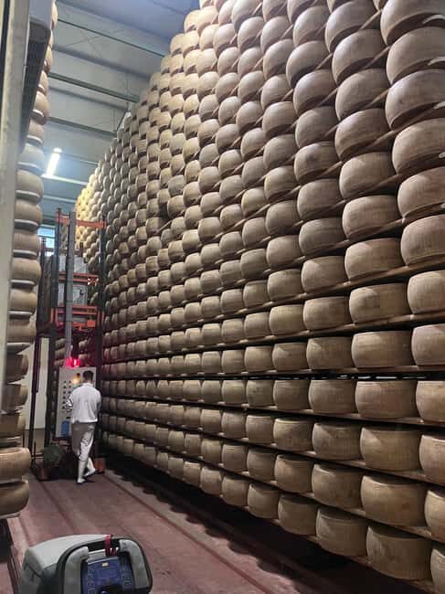 Florence:Private Ferrari Tour, Parmigiano & Balsamic Tasting - Modena balsamic vinegar stop: tasting the aging process