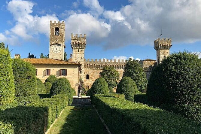 Forge your own wedding rings or friendship rings in Tuscany - Private group size: why up to 2 people makes a real difference