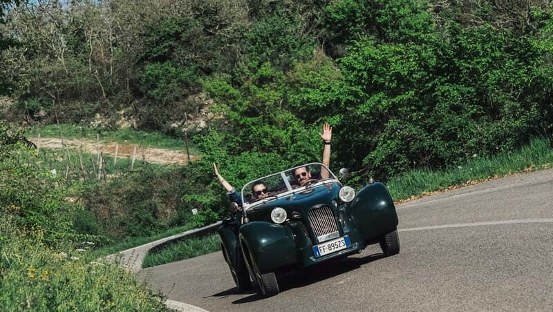 From Firenze | Chianti day tour in a classic car - Piazza di Verzaia start: how the cars and group fit together