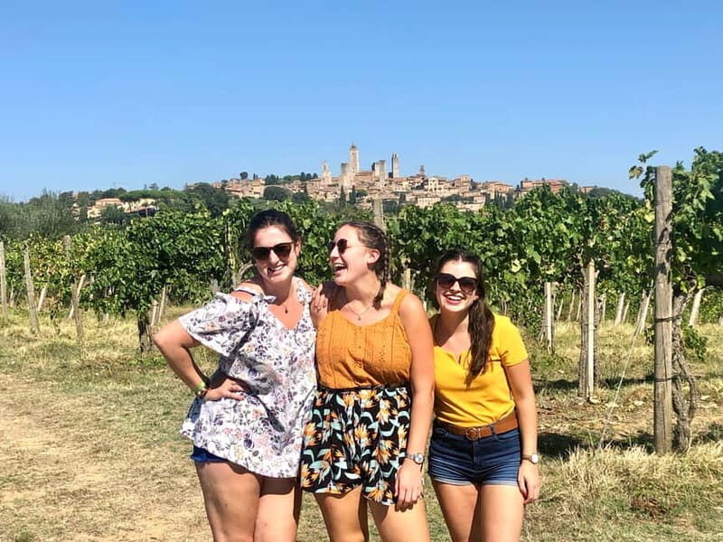 from Florence: All inclusive Tuscany Vespa Tour in Chianti - Getting from Florence to the Vespas: Porta Romana and the start routine