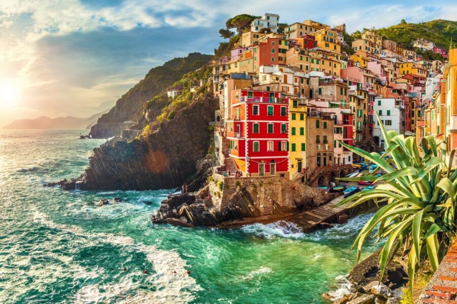 From Florence: Cinque Terre & Pisa Leaning Tower Day Tour - Coastal Cruise (10 Minutes) and Village Hopping Logic