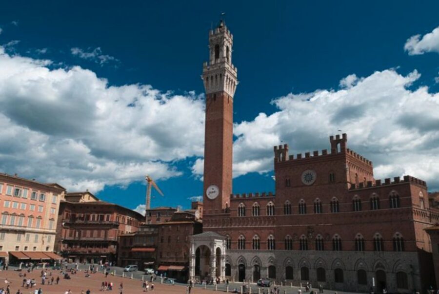 From Florence: Private Siena, San Gimignano + wine tasting - Siena with a guide: Piazza del Campo, Piazza del Duomo, then your hour