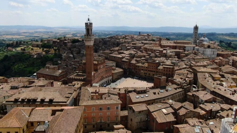 From Florence: Private Siena, San Gimignano + wine tasting - Food, comfort, and pacing: how the day actually feels