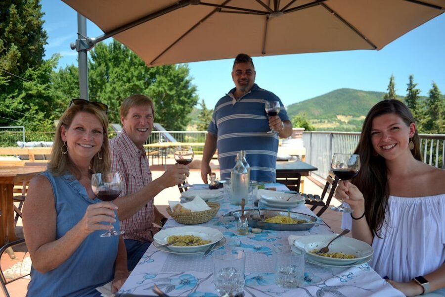 From Florence: Small-Group Chianti Wine Tour 2024 - Guides Make or Break It: Hillary and Mat’s Teaching Style