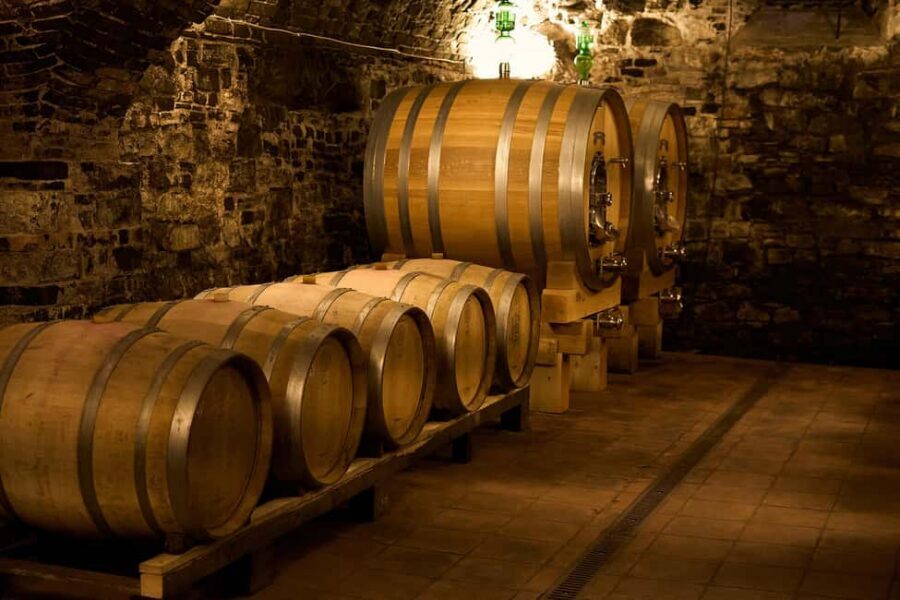 From Florence: Small Group Chianti Wine Tour with Lunch - From Florence to Chianti Hills: the ride sets the mood