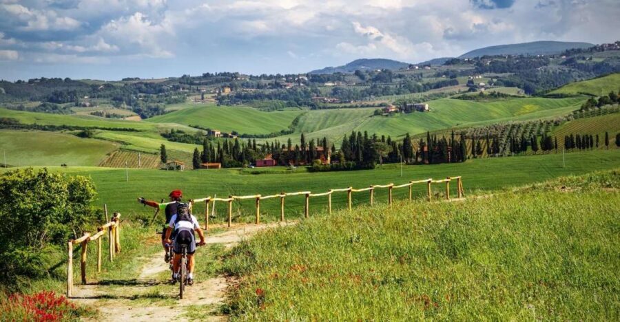 From Florence: Tuscany by E-Bike with Lunch and Wine Tasting - Castellina in Chianti Stop: Photo Stop Plus Free Time