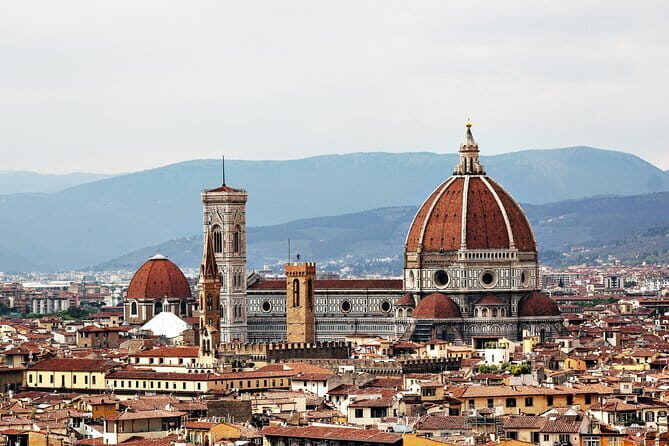 Full-Day Private Pisa and Lucca Tour with optional Leaning Tower - Duomo di Pisa time: don’t skip the Cathedral while chasing the tower
