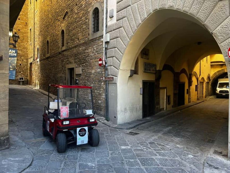 Golf Cart Firenze: Tour Guidato Esclusivo e Sostenibile - Vehicle reality: golf car size, comfort, and the street conditions