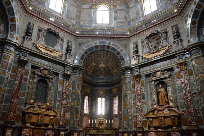 Guided Medici Tour Florence: Discover Mysteries & History - Timing and small-group size: the “1.5 hours” that matters